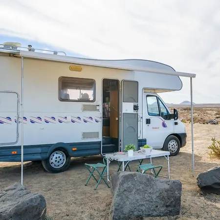 Lanzafuerteventura Camper 度假居 *