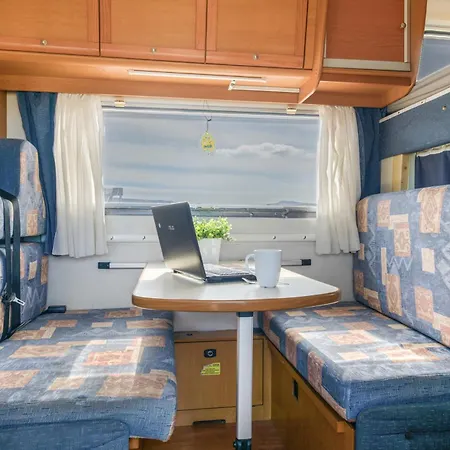 Lanzafuerteventura Camper 度假居 *